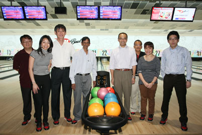 Media Bonding Bowling Competition