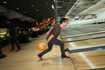 Media Bonding Bowling Competition