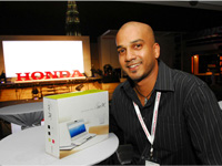 Lucky winner or Eee PC, Saravanan from Motor Trader.